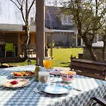 Vegan De Groene Mus Bed & Breakfast Wervershoof